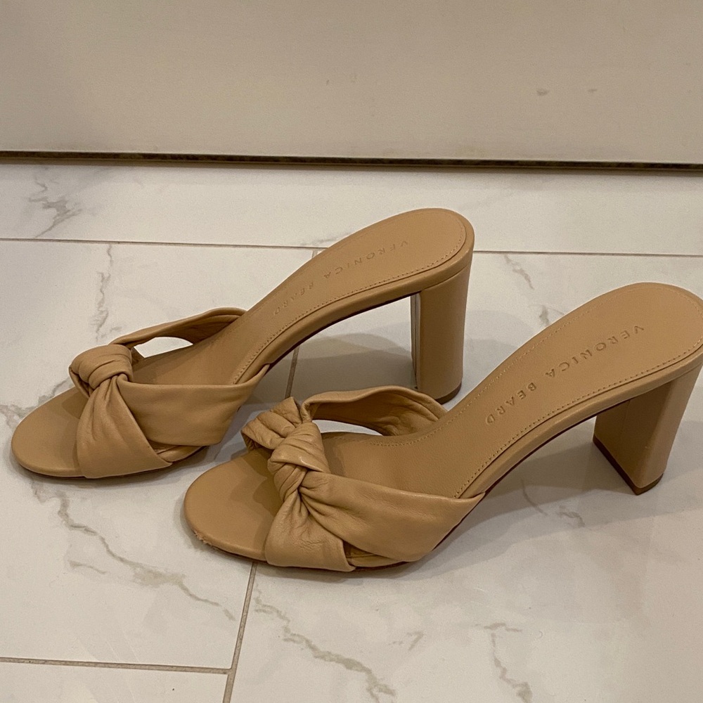 Veronica Beard Tan Knotted Heels